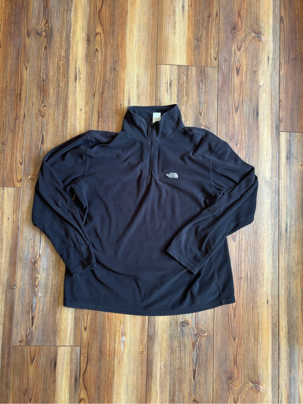 The North Face Men's Black Half-Zip Fleece Pullover
